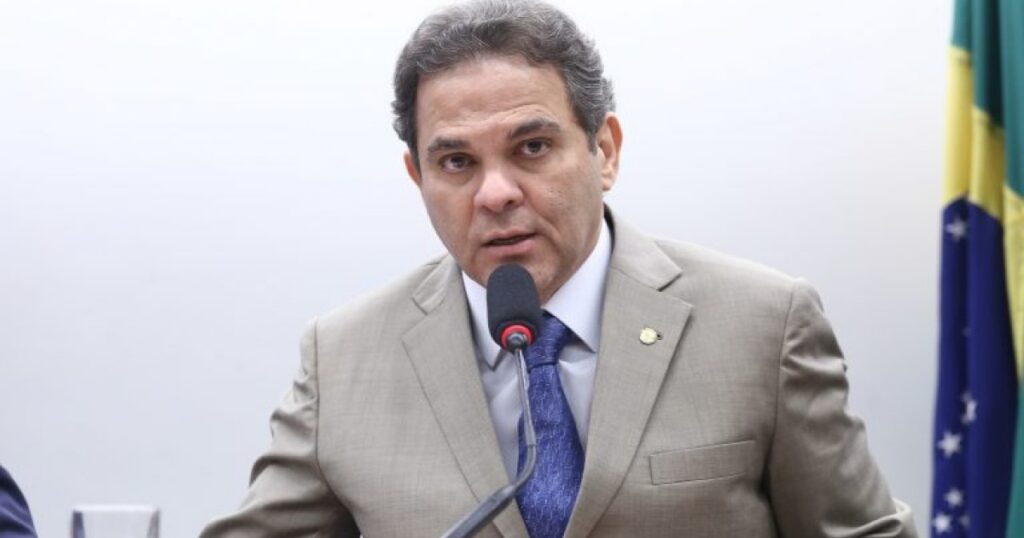 Cinco tipos de produtos teriam limites próprios de polpa de açaí em proposta
