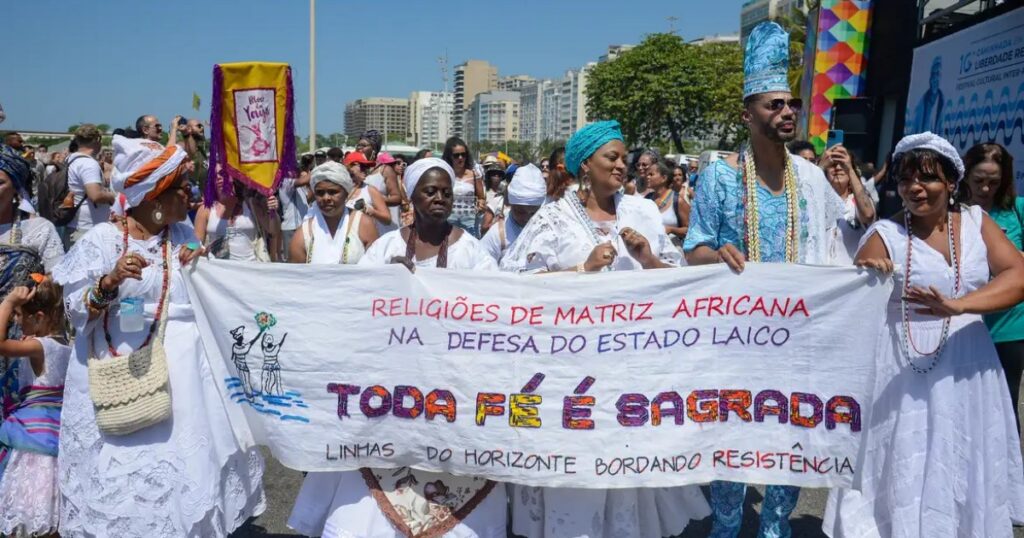 Minidossiê destaca desinformação e proteção a terreiros na disputa eleitoral